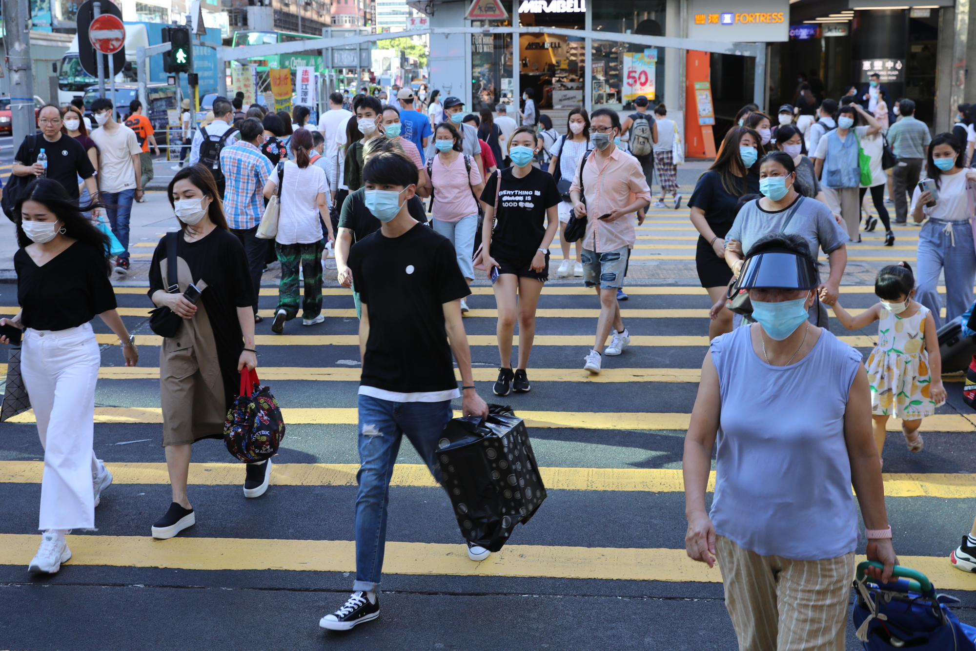 这波疫情香港病死率为何明显高于新加坡？